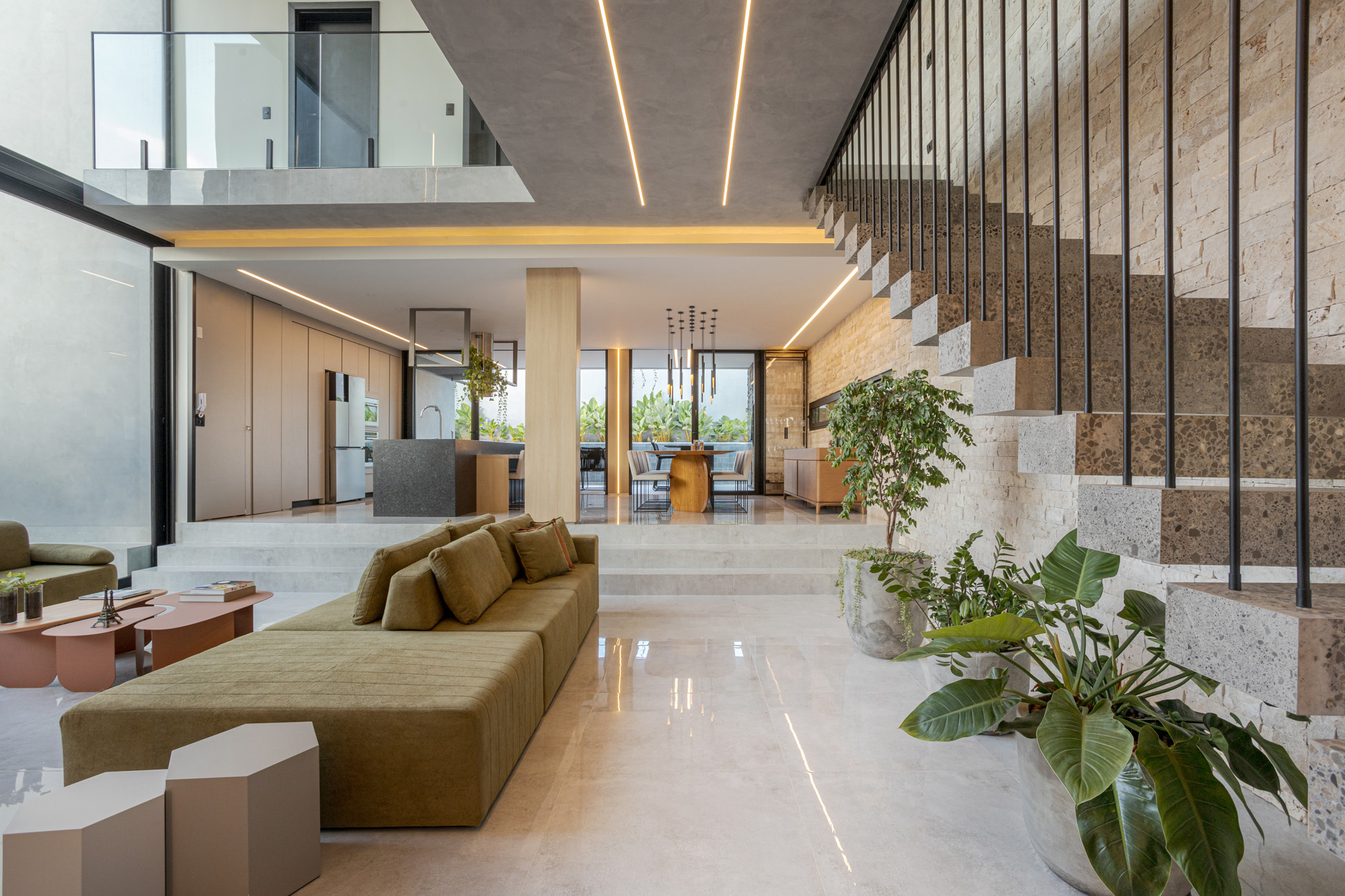 Casa Travertino — interiores em Maringá · PR, foto 2